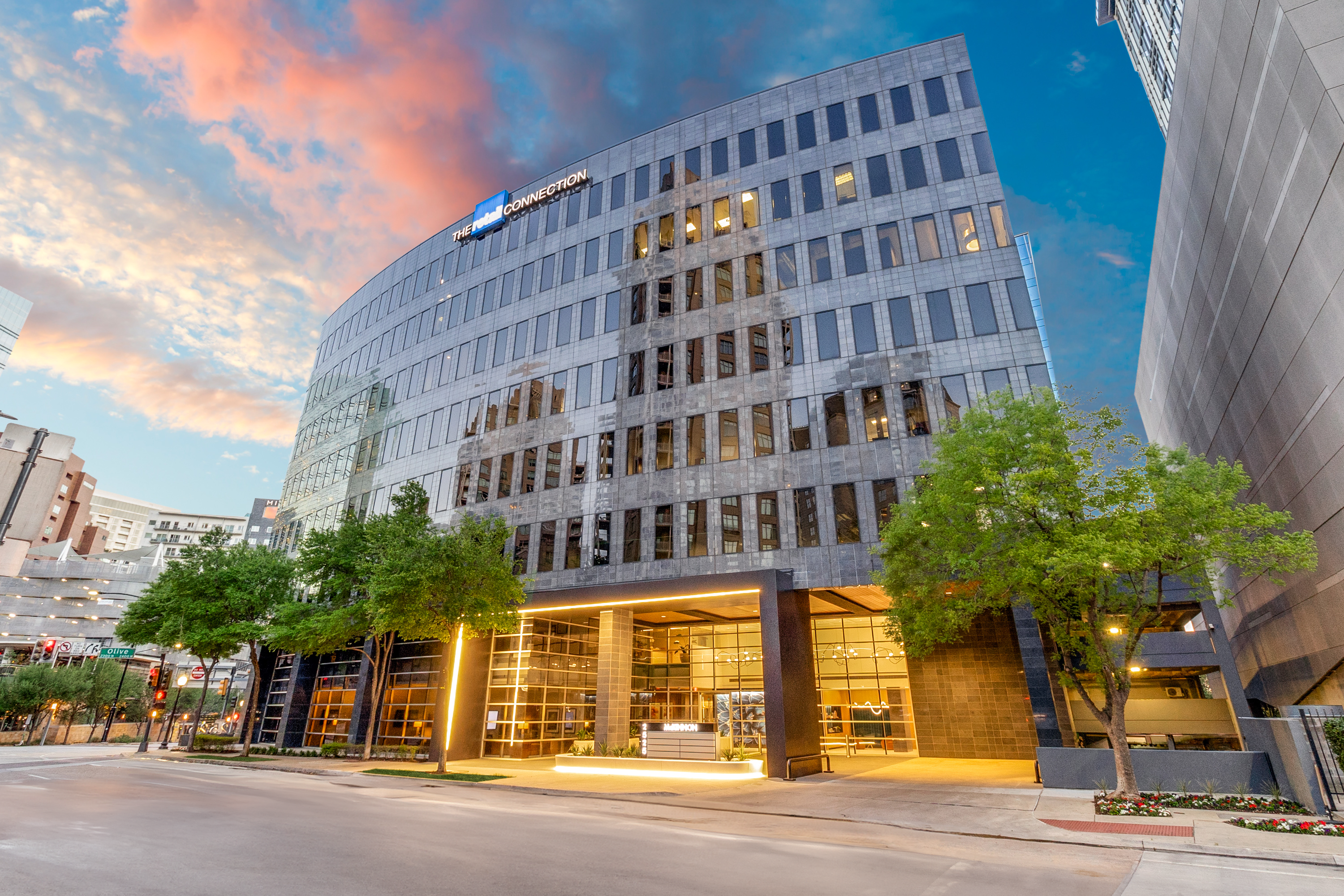 2525 McKinnon - Header 1